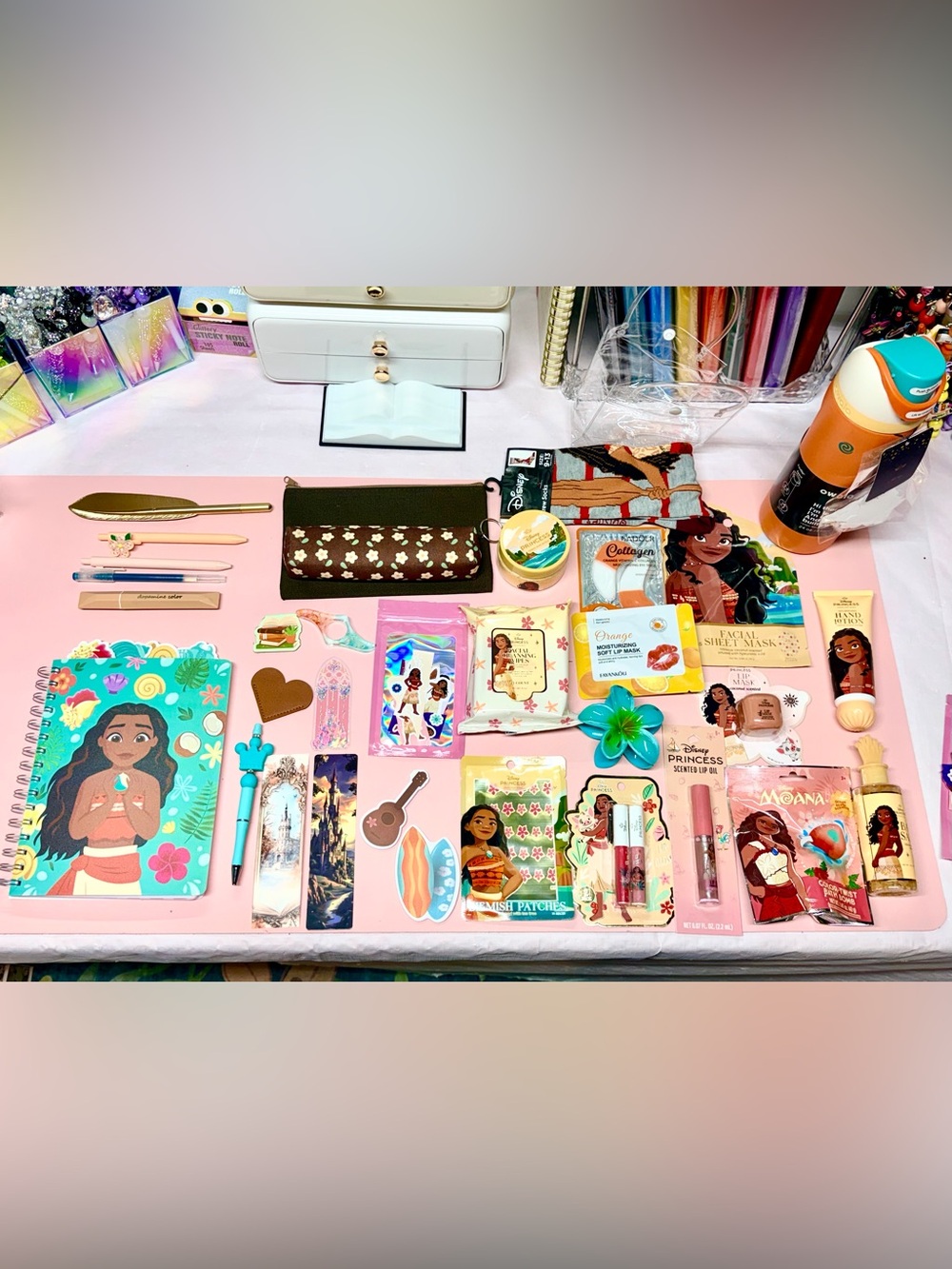 Disney Moana Owala Bookish and Beauty Bundle